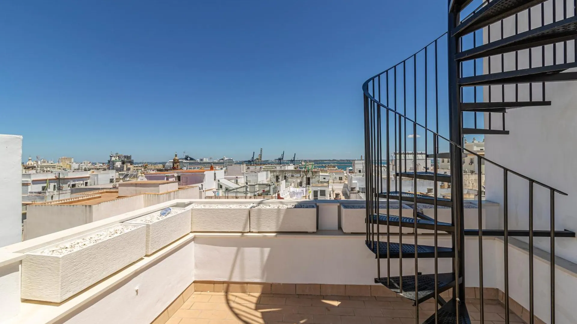 Allo Apartments San Roque Bajo C Cadiz Spain